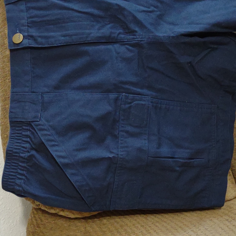 Men's Cabela's cargo 6 pocket shorts blue size 42/5 partial elastic waist NEW! - Picture 2 of 8